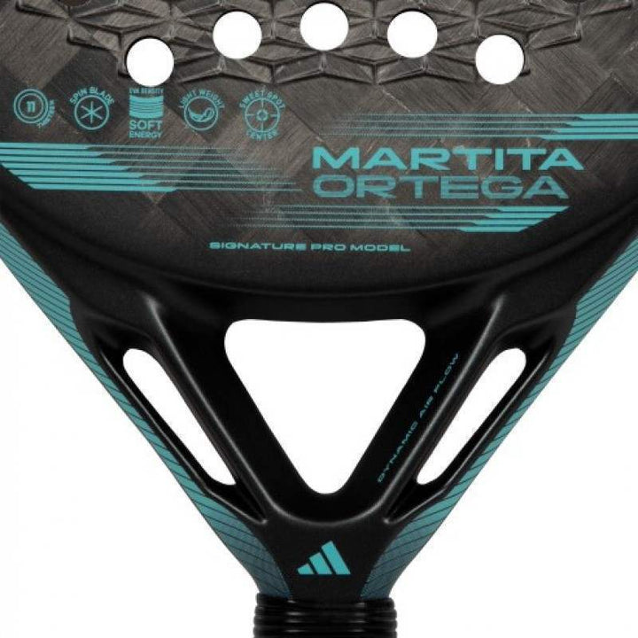 Shovel Adidas Marta Ortega Cross It Light 2024