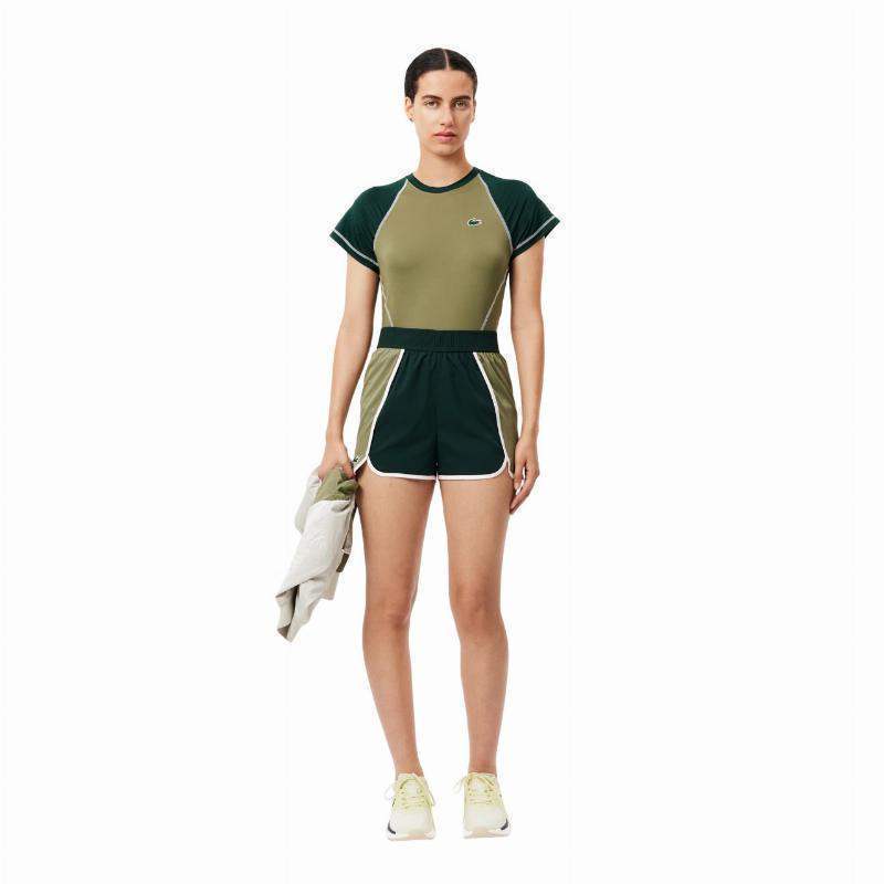 Short Lacoste Ultra Dry Verde Kaki Mujer